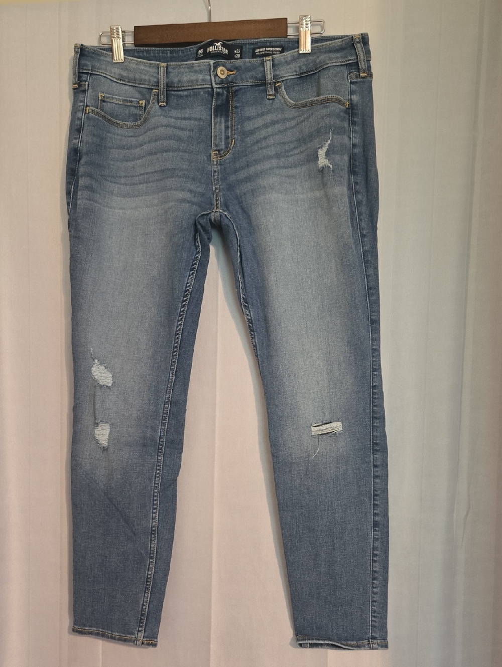 Hollister Light Blue Low Rise Distressed Skinny Jeans Sz 15S NWOT